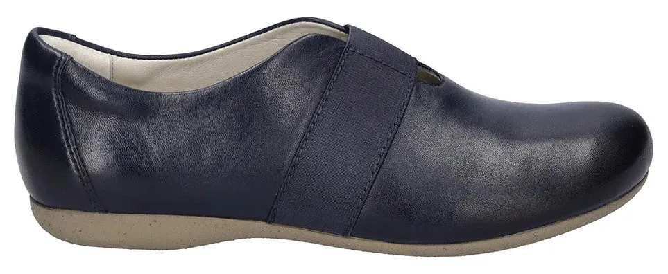 Josef Seibel Fiona 81 Womens Leather Slip On Casual Shoe