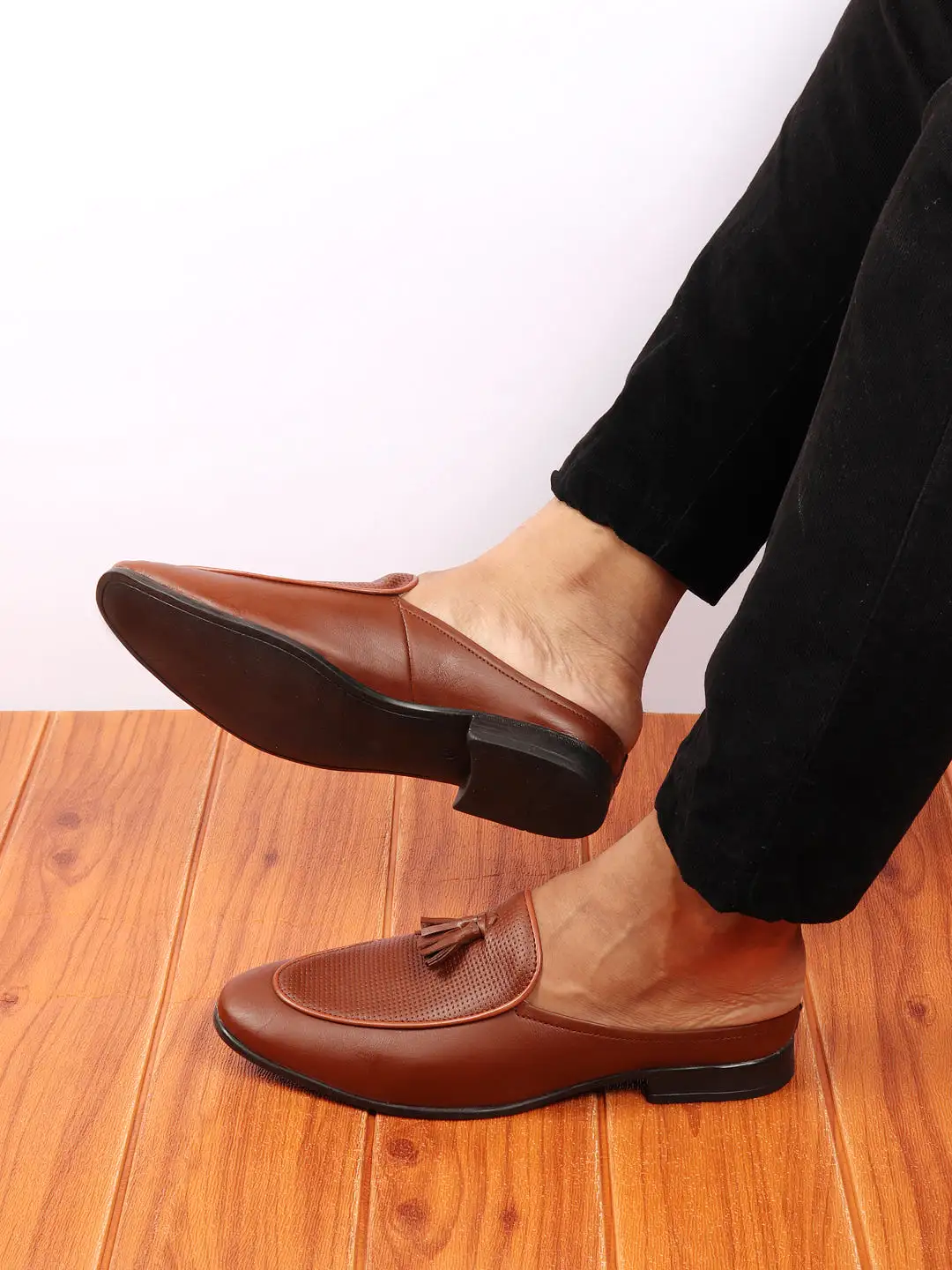 Men Tan Back Open Tassle Leather Slip On Shoes