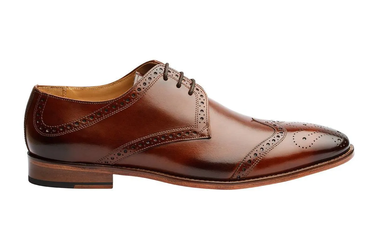 WINGCAP BROGUE DERBY WITH MEDALLION – MEDIUM BROWN