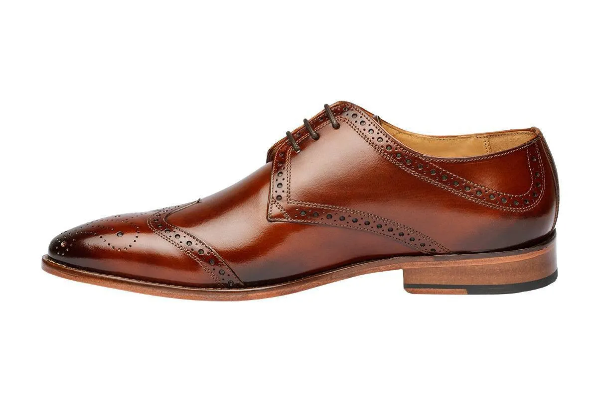 WINGCAP BROGUE DERBY WITH MEDALLION – MEDIUM BROWN